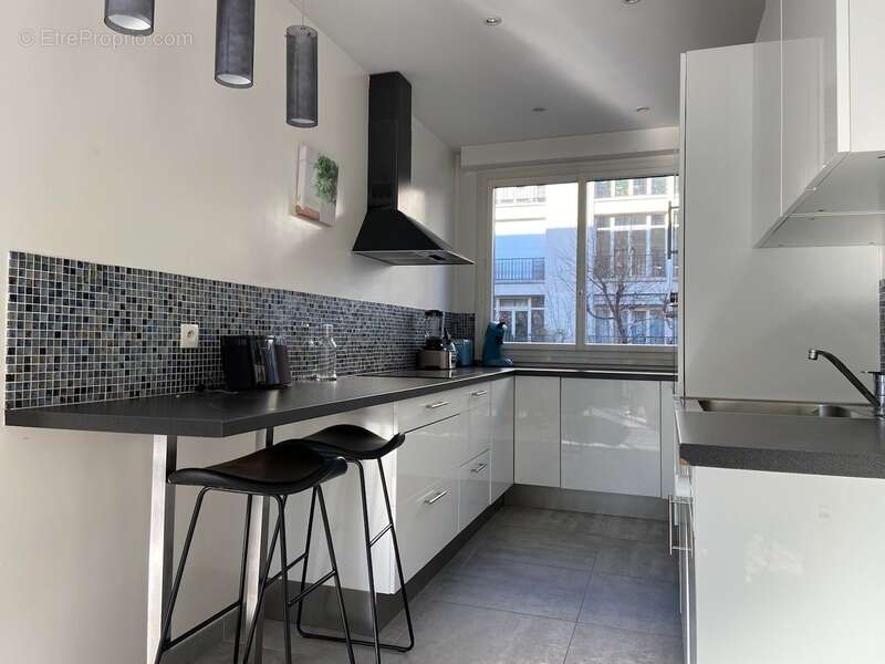 Appartement à NEUILLY-SUR-SEINE
