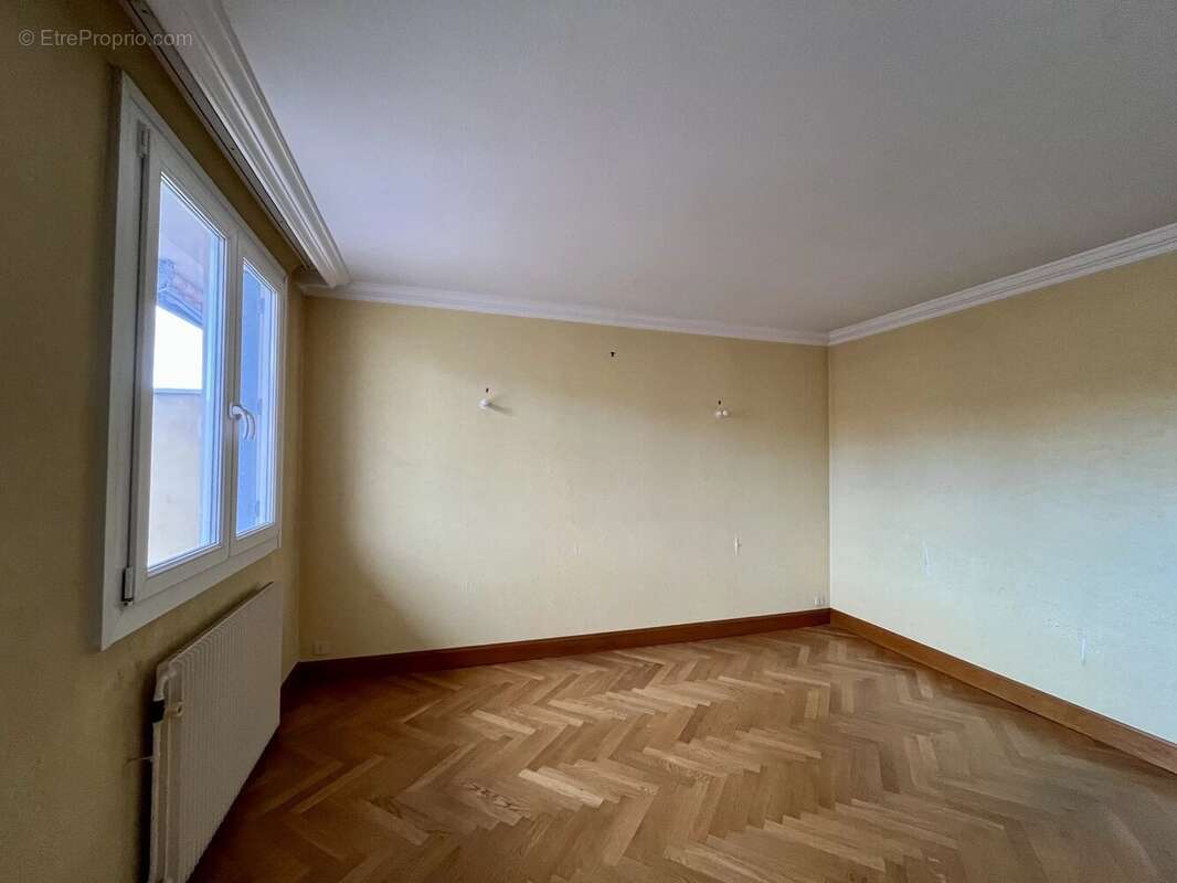 Appartement à OULLINS