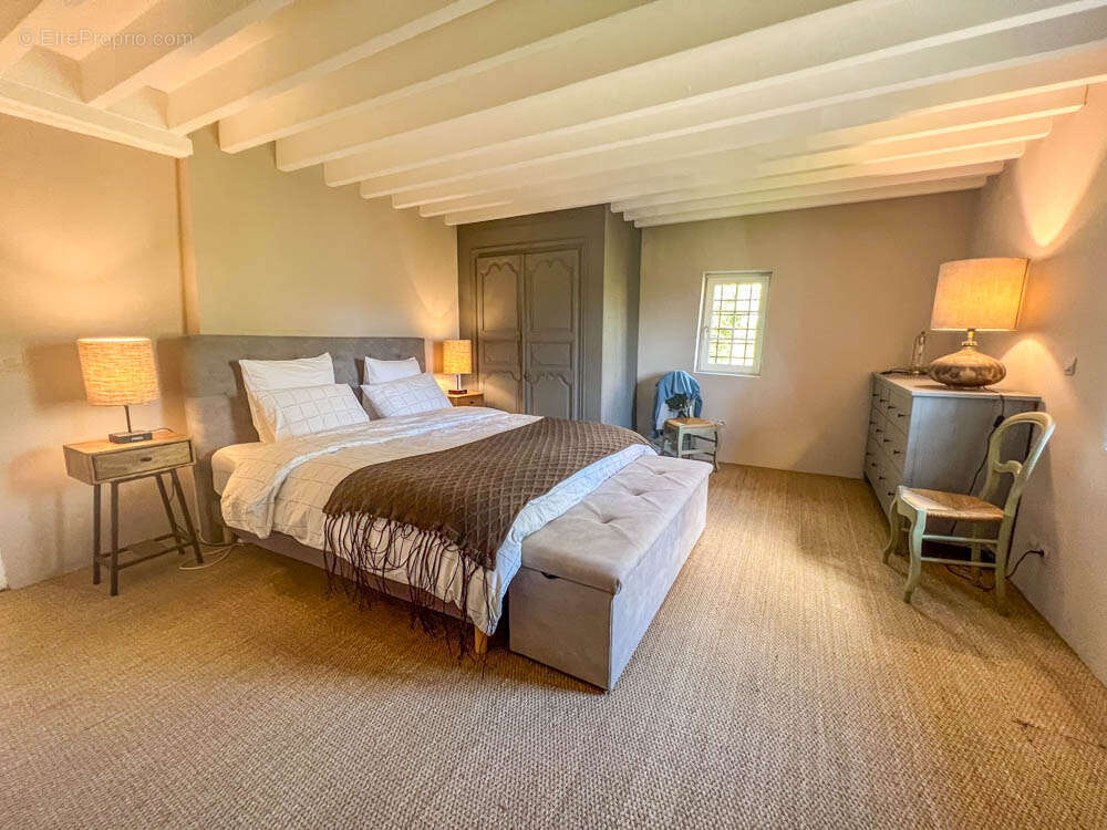 Maison à LE RENOUARD