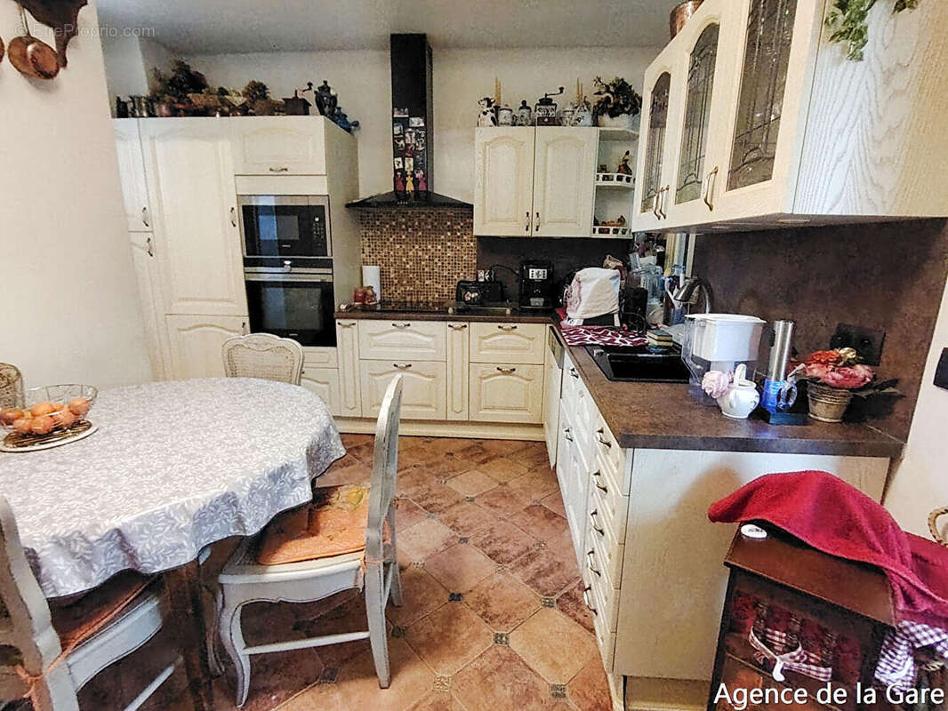 Maison à SARTROUVILLE