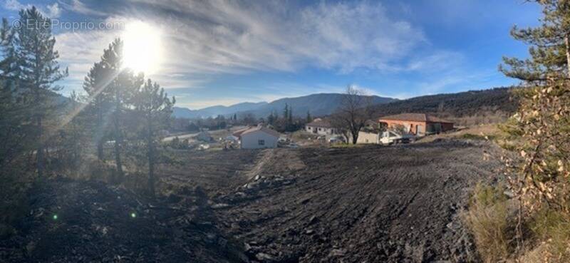 Terrain à LE BRUSQUET