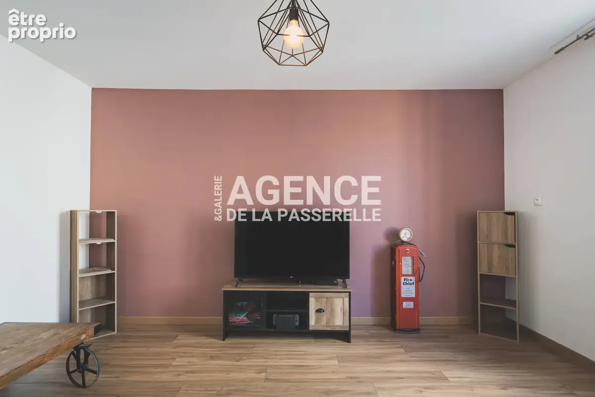 Maison rénovée de 118m2, 4 chambres, jardin et piscine. - photo 14