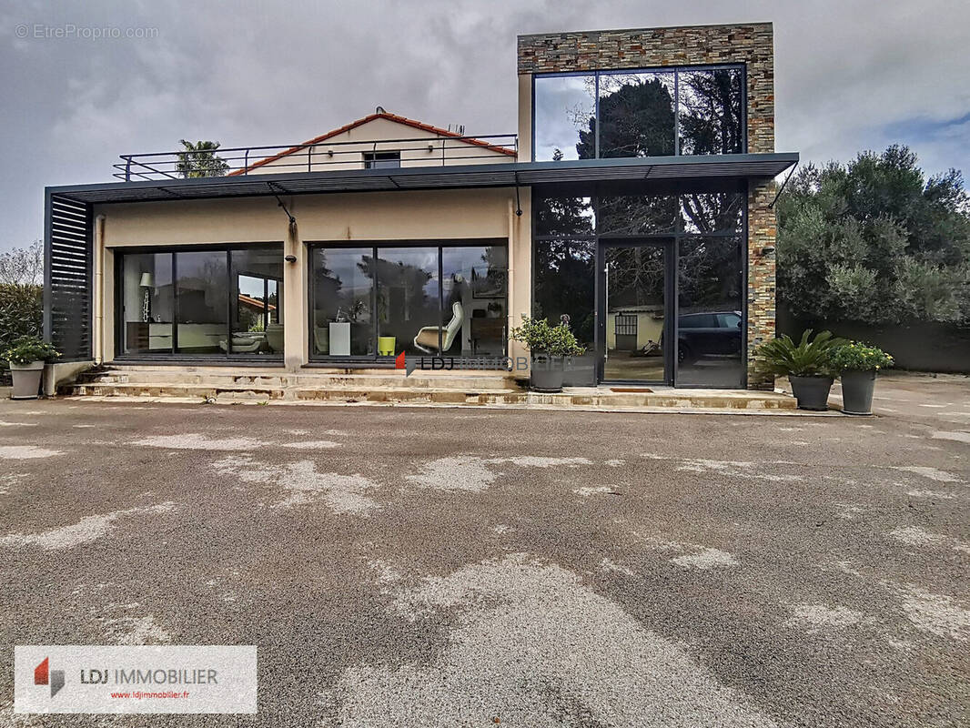 Maison à LATOUR-BAS-ELNE