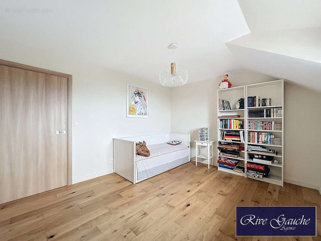 Maison à CHENS-SUR-LEMAN