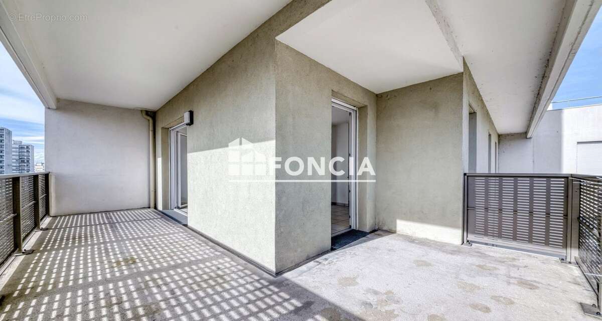 Appartement à RILLIEUX-LA-PAPE