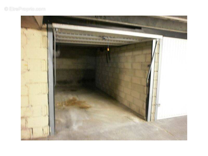 Parking à FONTENAY-SOUS-BOIS