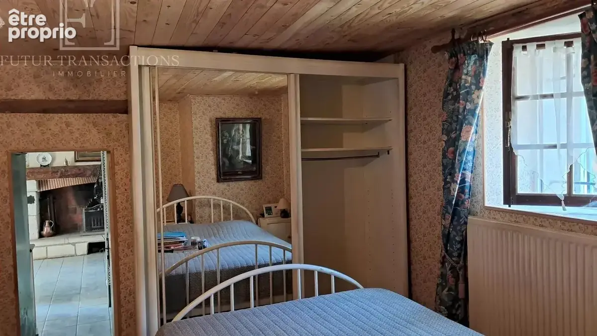 Maison et grange sur 8438 m² - photo 11