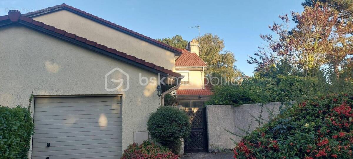 Maison à GIF-SUR-YVETTE