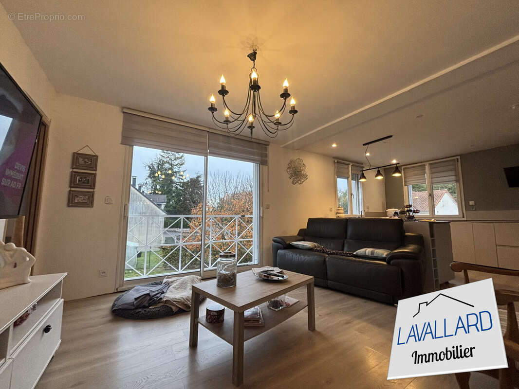 Appartement à SAVEUSE