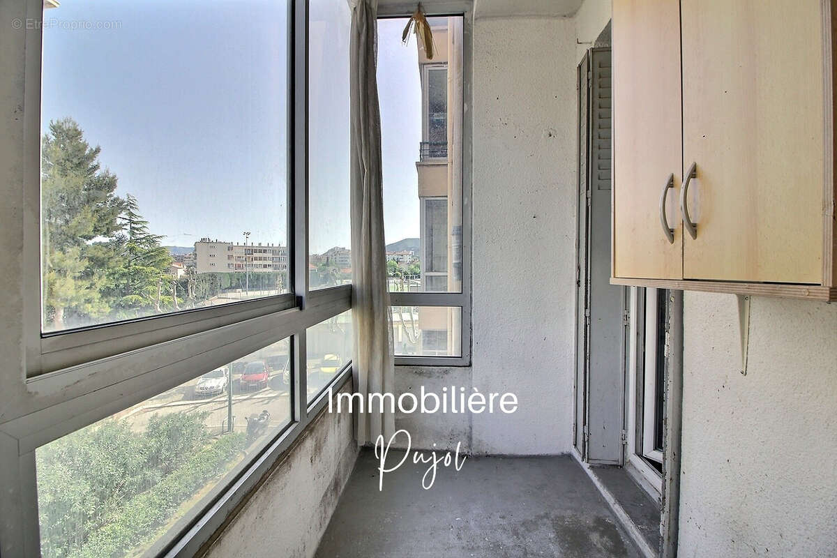 Appartement à MARSEILLE-9E
