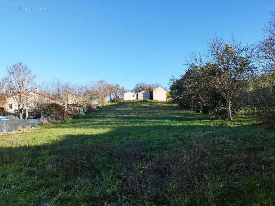 Terrain à CAHORS