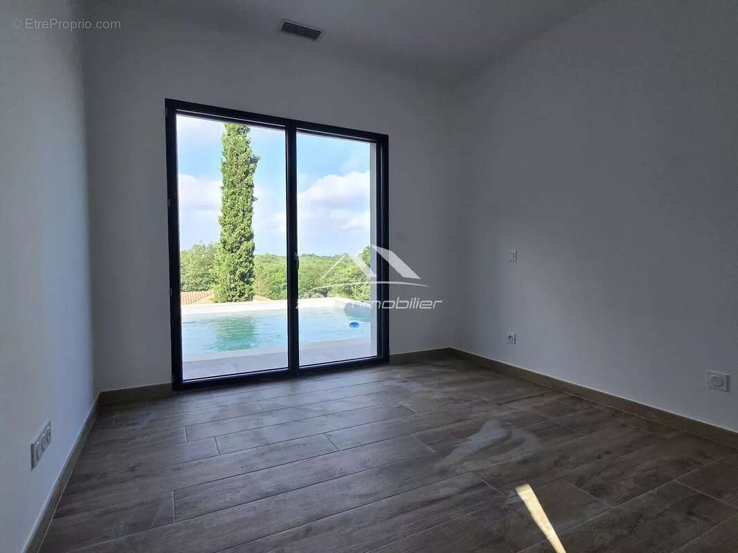 Maison à ALLEGRE-LES-FUMADES