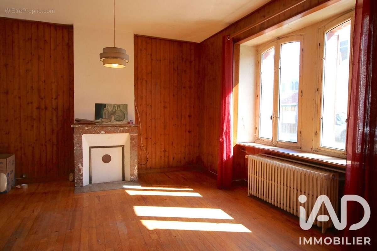Maison 154 m² à Saint-Alyre-D'arlanc  - photo 4