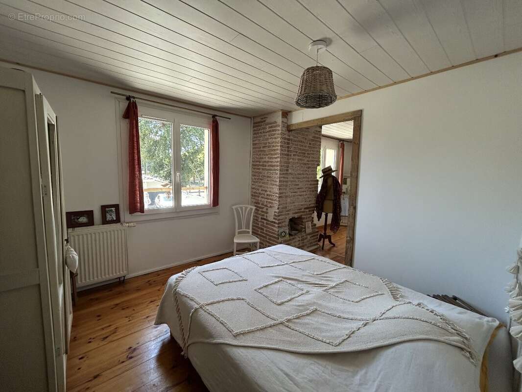 Maison à LONGAGES