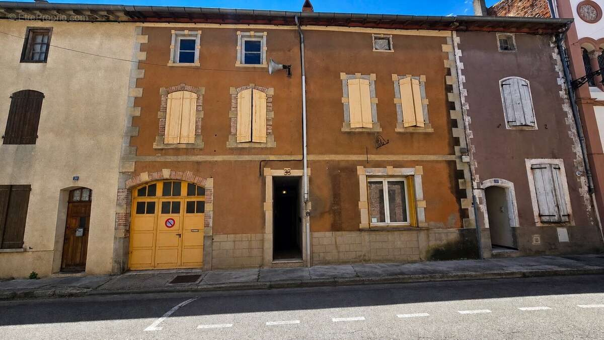 Maison de caractère avec jardin et grand garage - photo 12