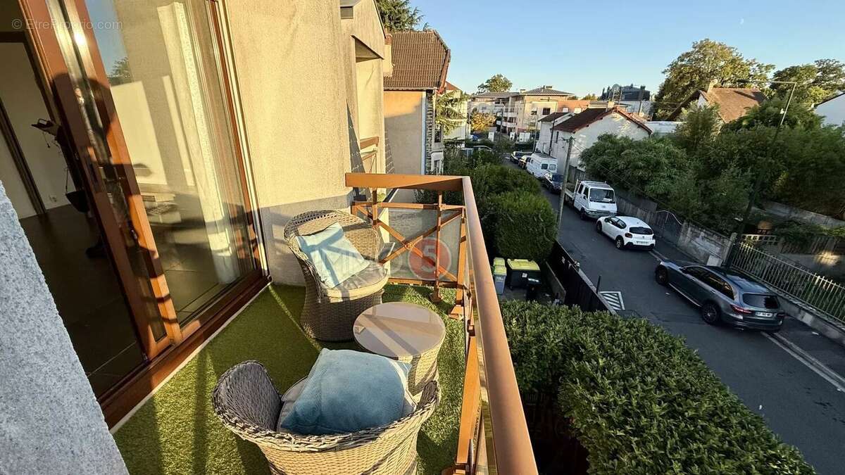 Appartement à LE RAINCY