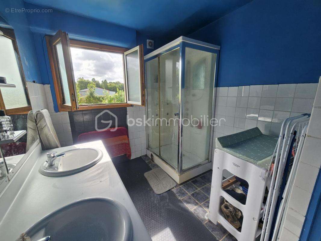 Grande maison familiale de 200 m² – 6 chambres, terrain de 1 700m² - photo 11