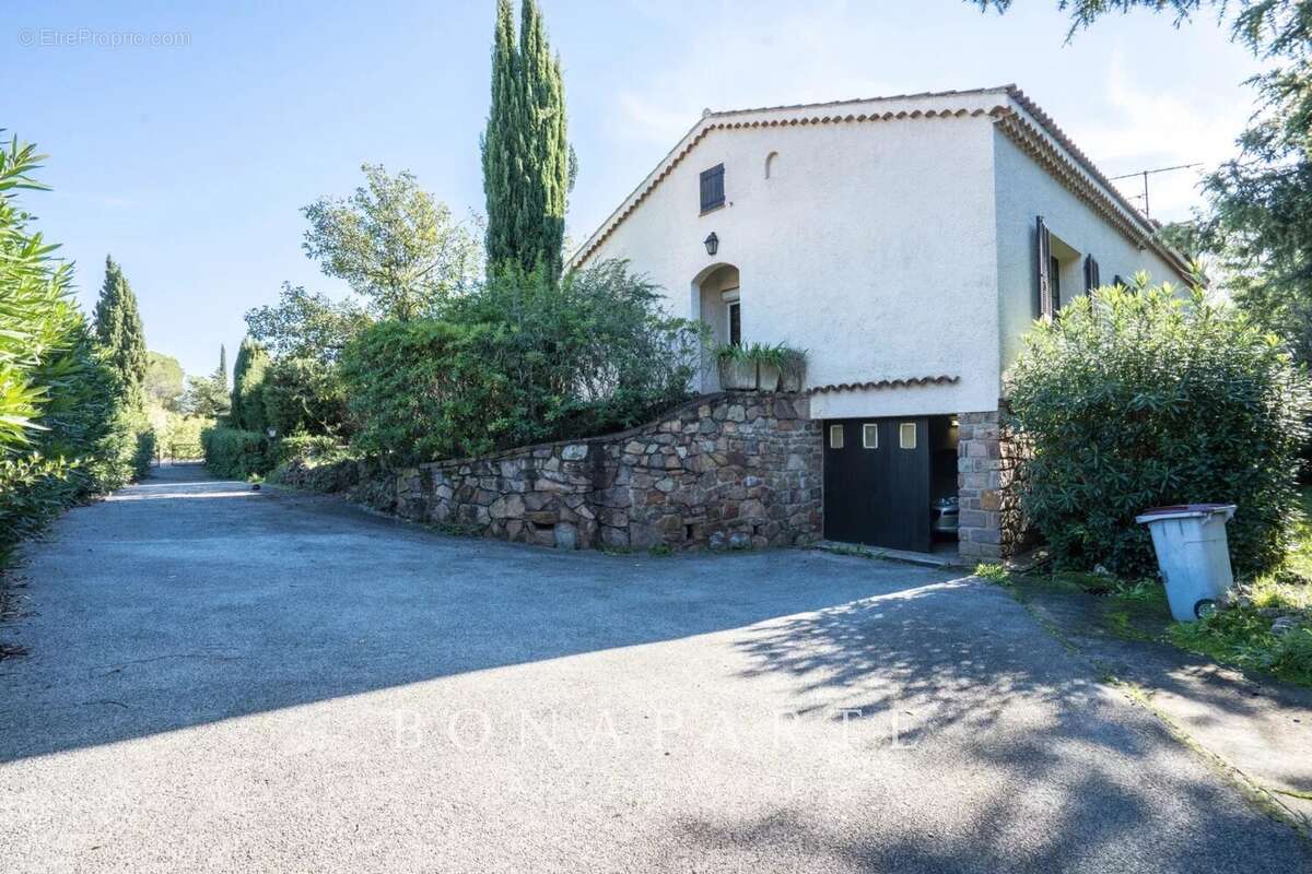 Maison à SAINT-RAPHAEL