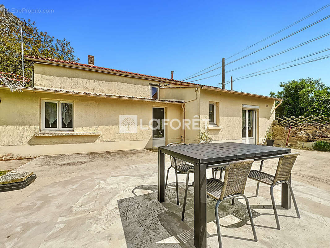 Maison à DOUE-LA-FONTAINE