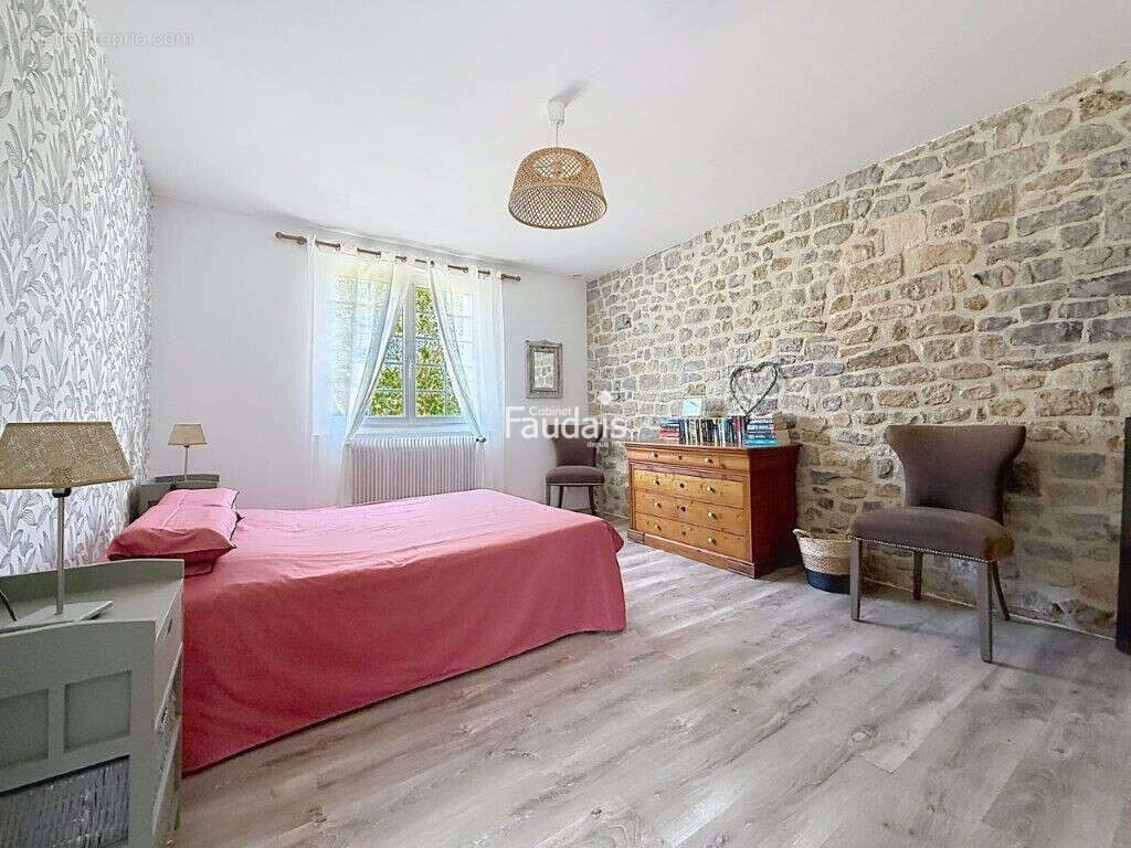 Maison 104 m² à Carentan  - photo 6