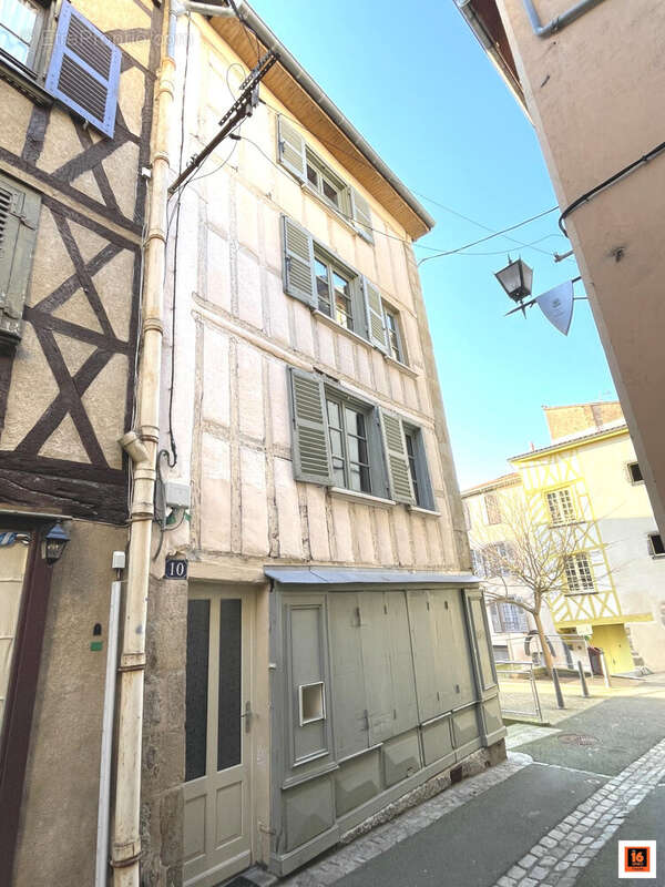 Maison à THIERS