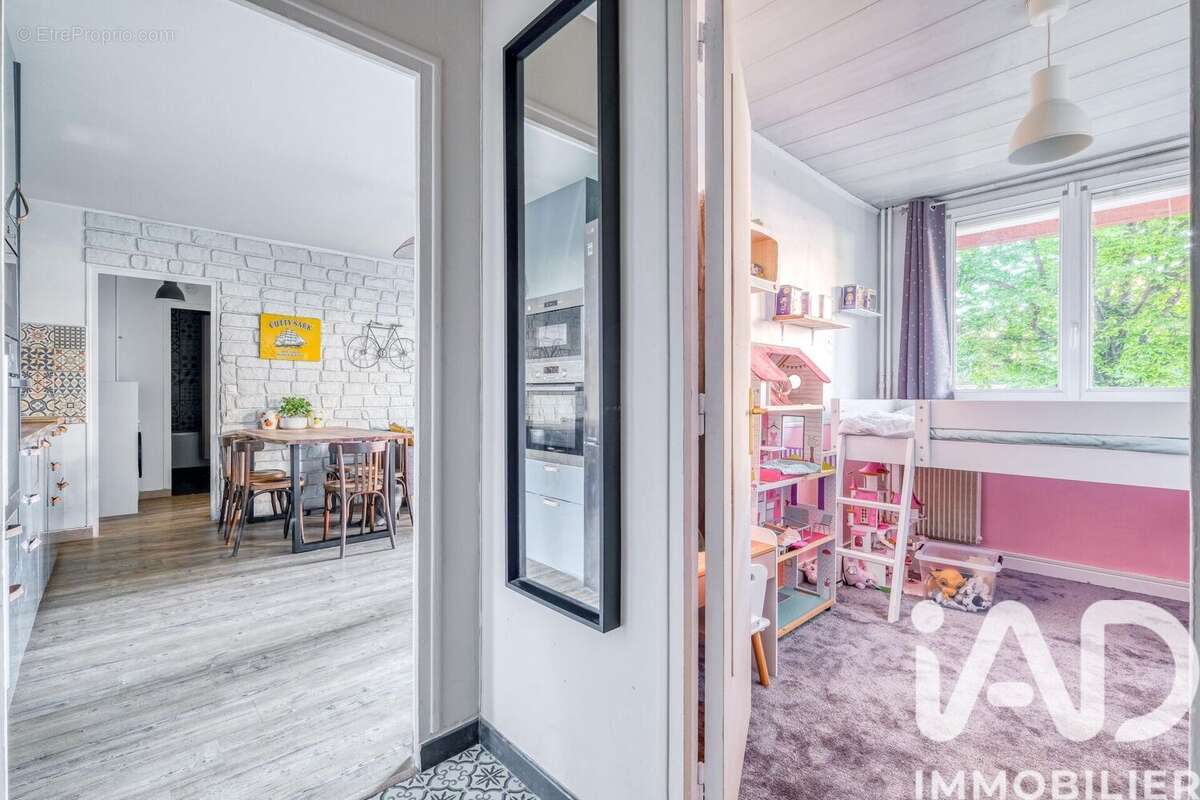 Photo 5 - Appartement à LIVRY-GARGAN