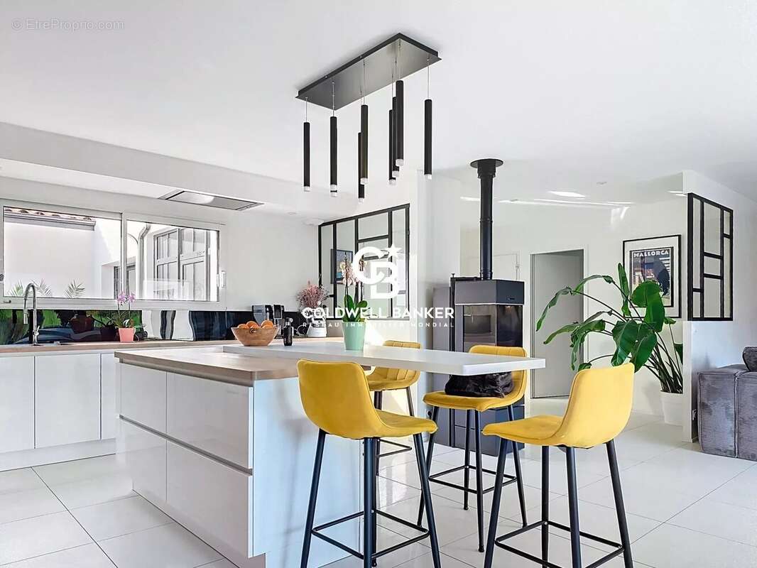 Maison à TALMONT-SAINT-HILAIRE