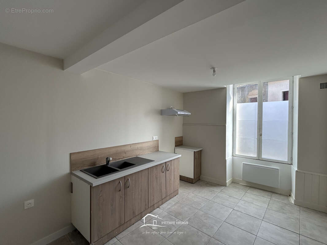 Appartement à LUSIGNAN