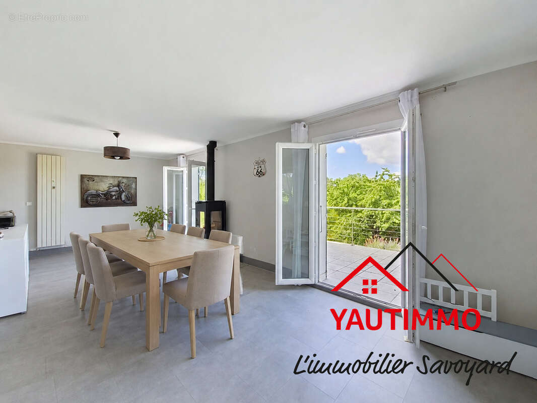 Maison à CRANVES-SALES