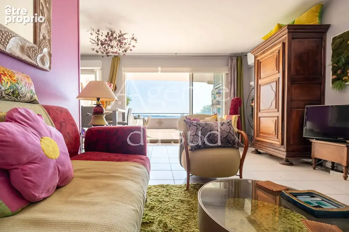 Coup de coeur d'exception : superbe T3 avec vue mer et stationnement privé - photo 10
