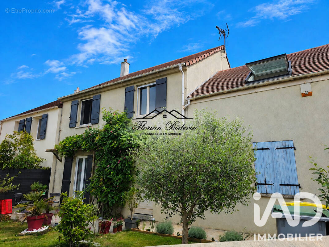 Photo 1 - Maison à SOIGNOLLES-EN-BRIE