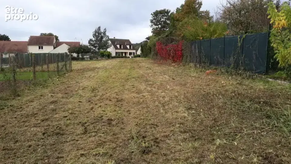 Terrain à CHAMIGNY