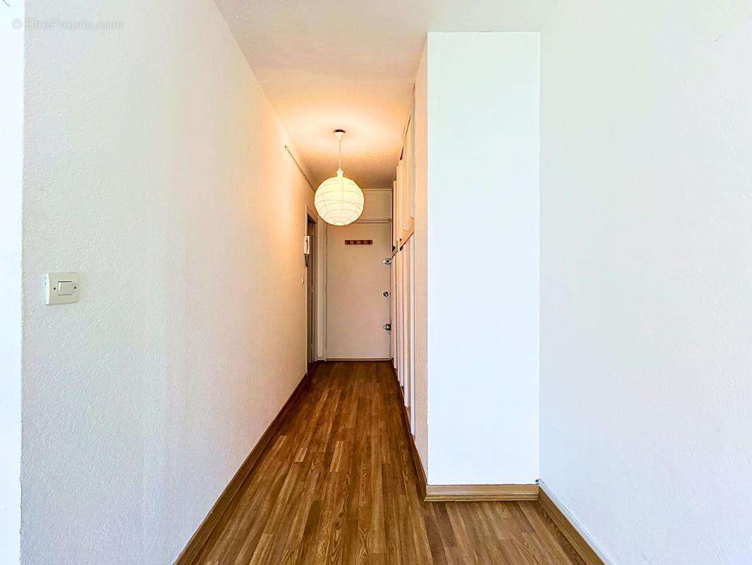 Appartement à LE PONT-DE-CLAIX