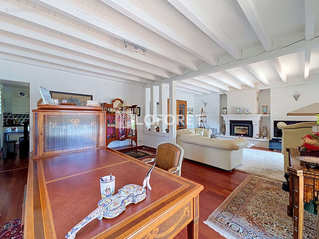 maison néo-béarnaise avec piscine ORTHEZ - 7 pièce(s) - 169m² - photo 6