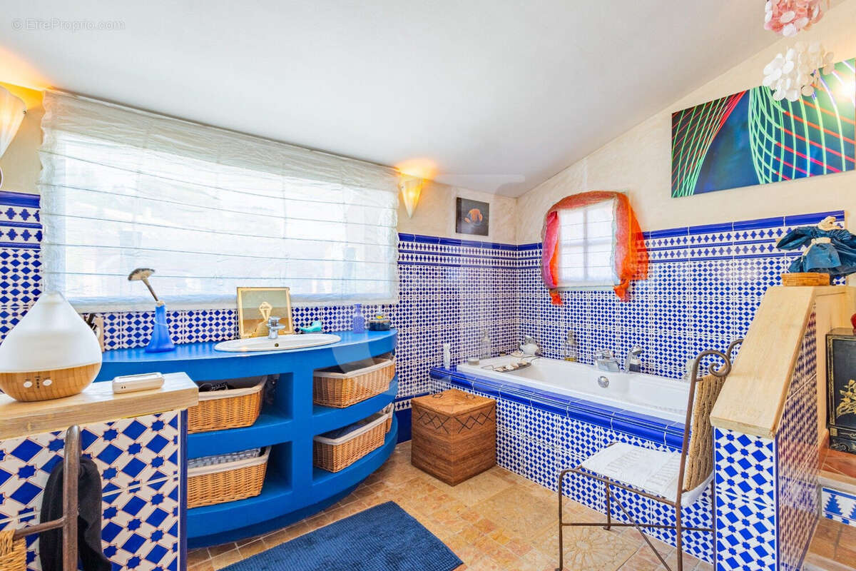 Maison à VAISON-LA-ROMAINE