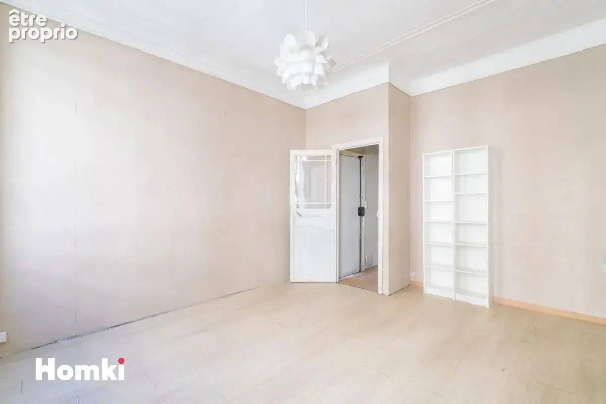 Appartement T2 de 50 m² à Marseille 13006, Rue Jules Moulet - photo 4