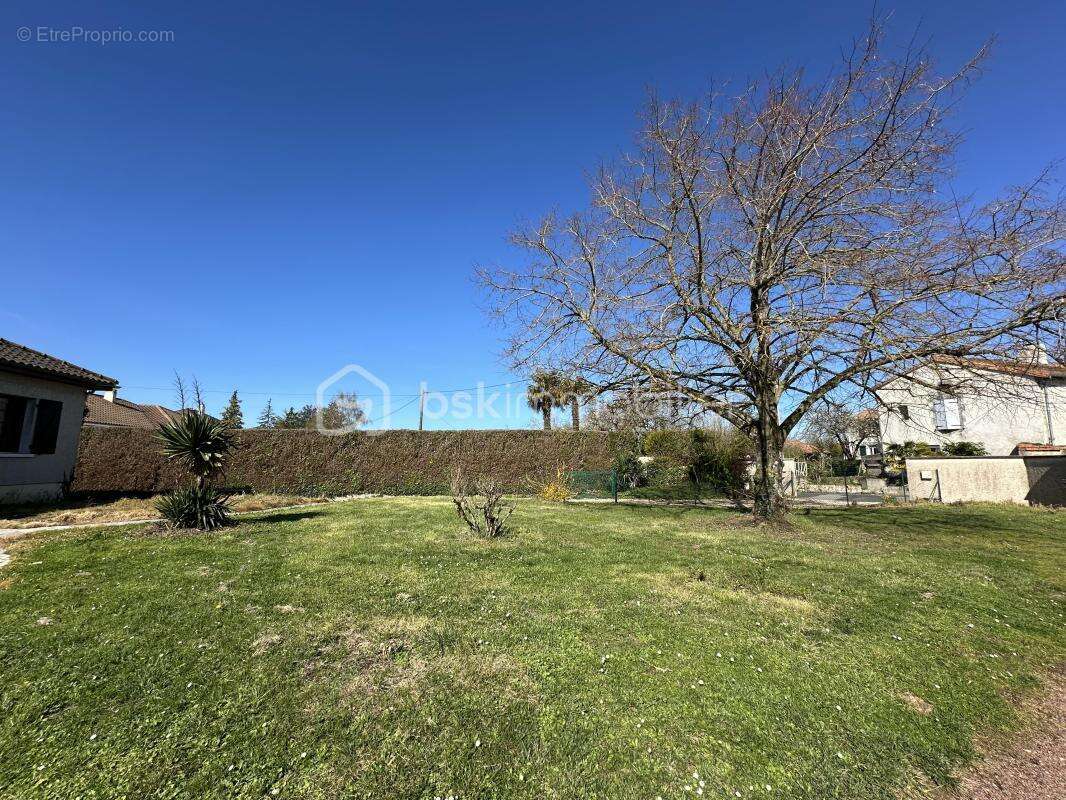 Maison à NEUVILLE-DE-POITOU