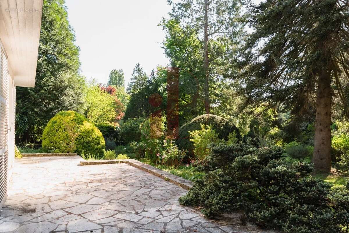 Maison à FONTAINEBLEAU