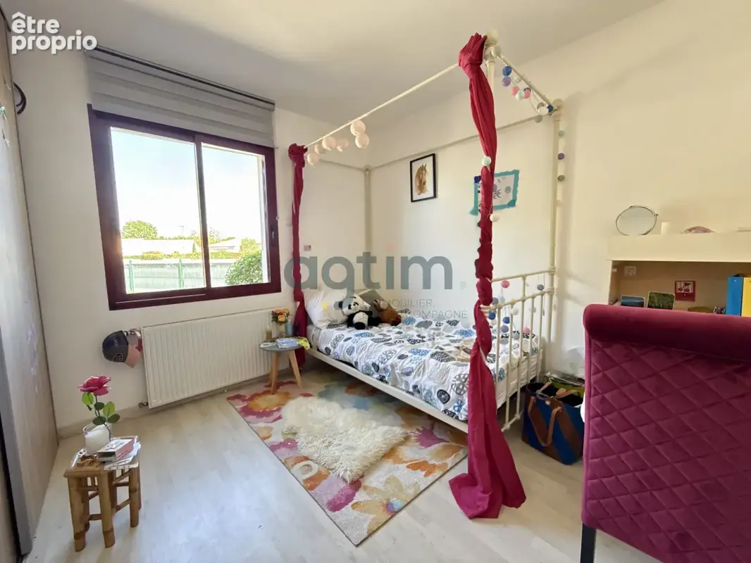 MONTAIGU-VENDEE, La Guyonnière, centre, plain pied 184m2 hab, 4 ch, salle jeux, dépendances, 800m2 terrain - photo 17