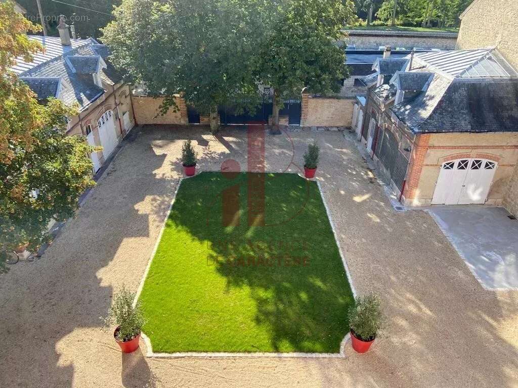 Maison à FONTAINEBLEAU