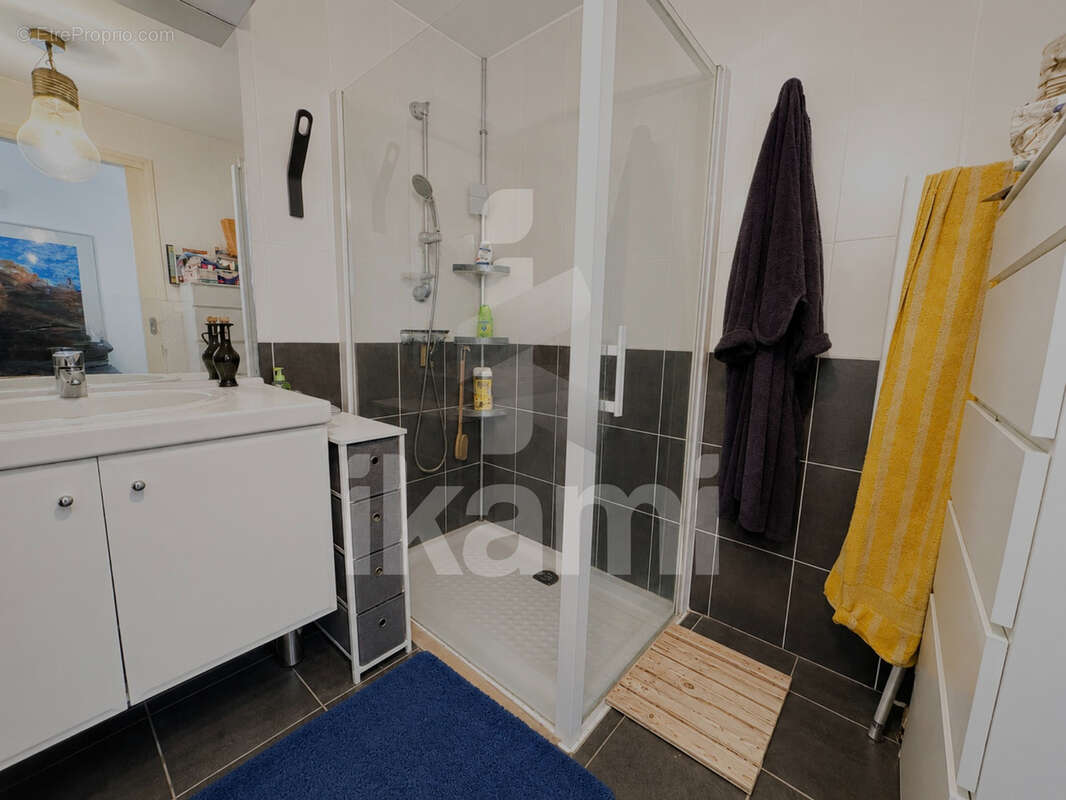 Appartement à CHATEAUNEUF-DE-GALAURE