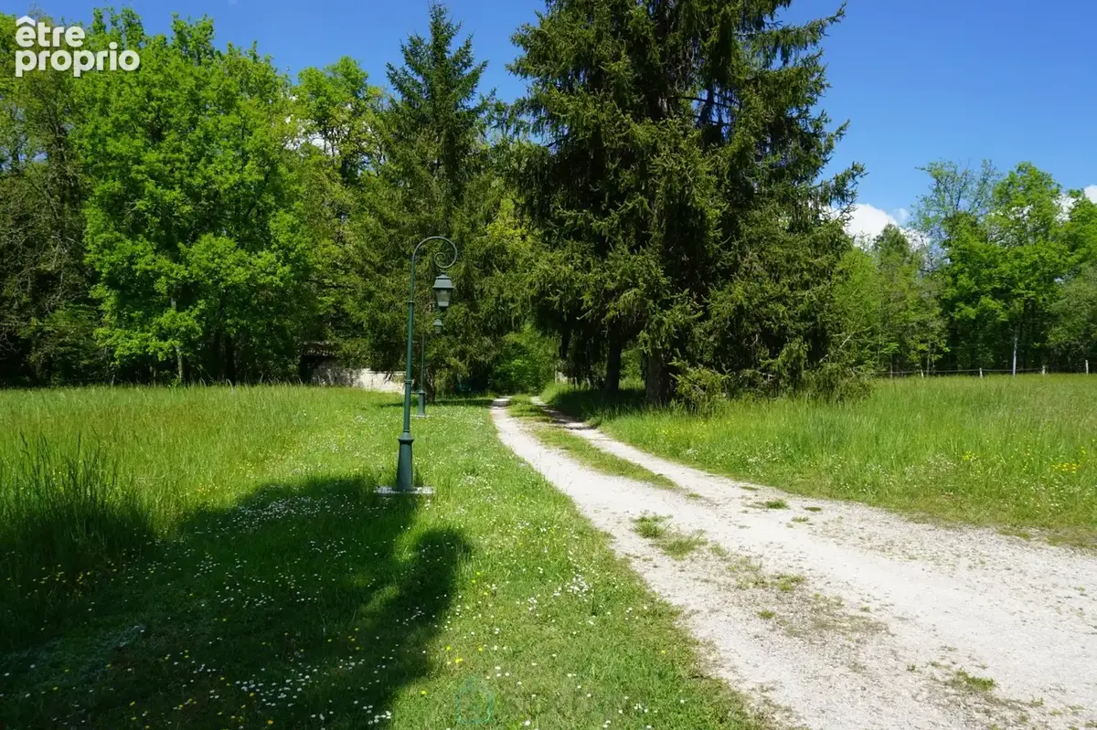 Charmante propriété nichée au coeur d'une forêt, dans le célèbre "village aux trois merveilles". - photo 11