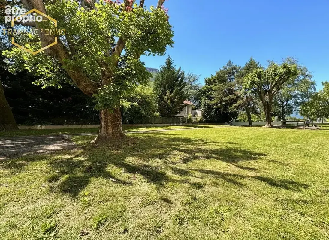 Appartement à FONTAINE