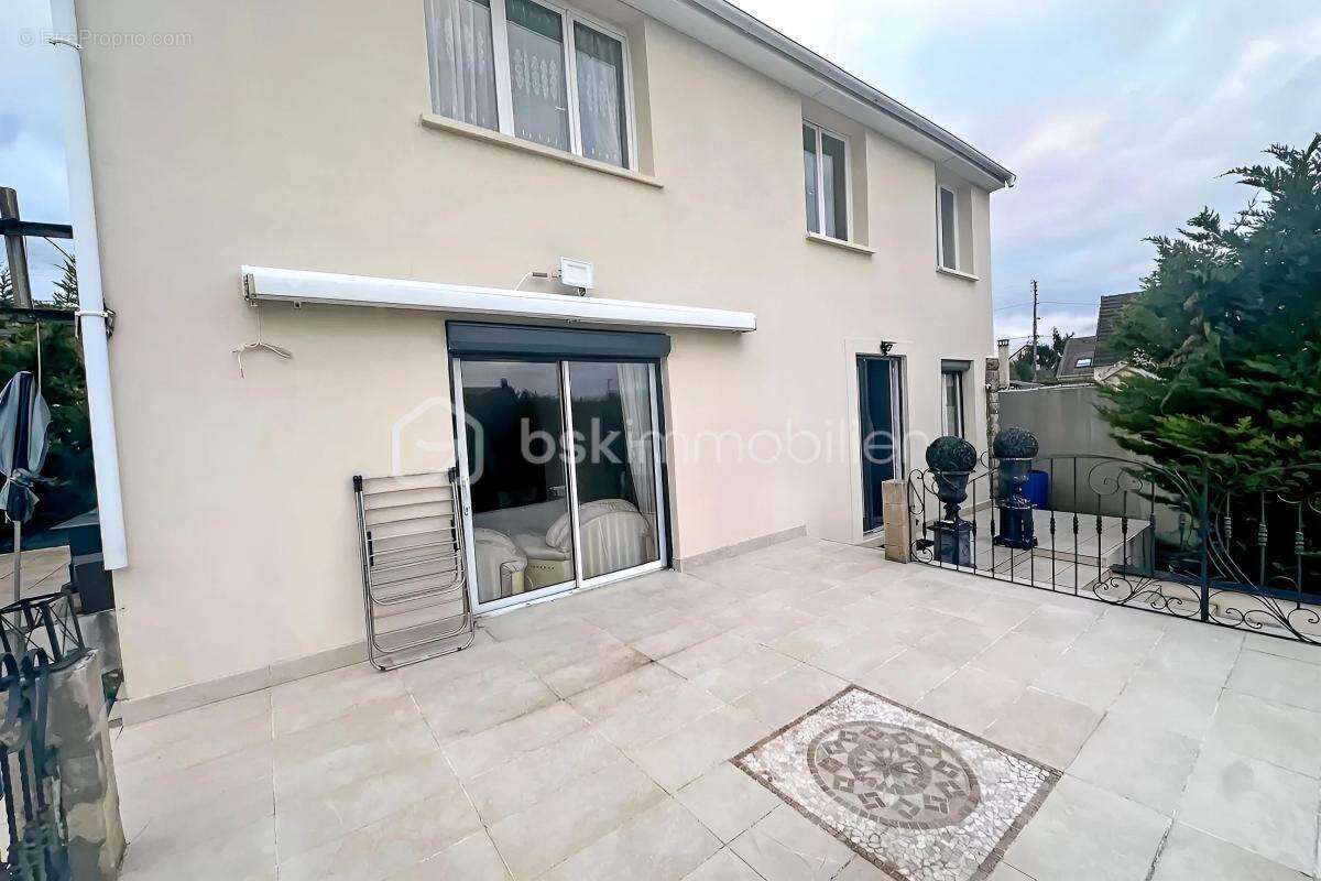 Maison à FOSSES