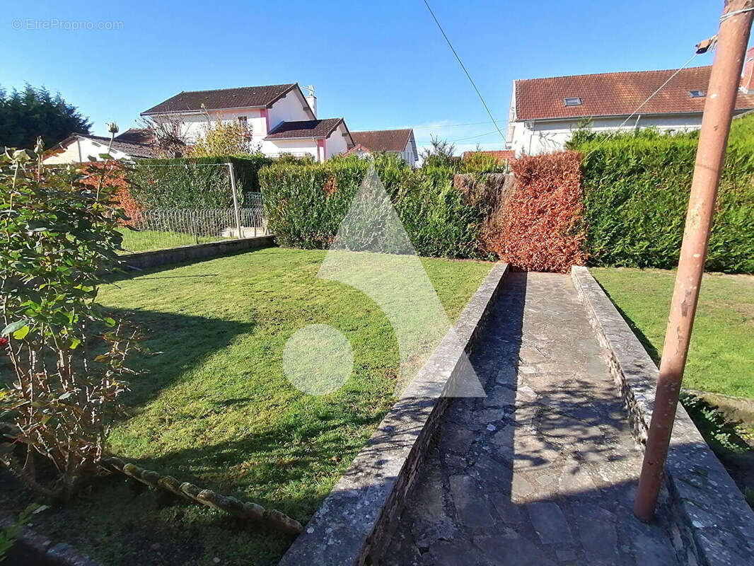 Maison à SANVIGNES-LES-MINES