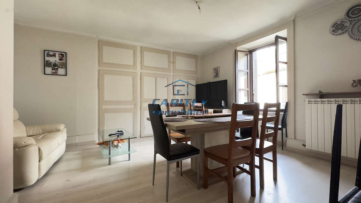 Appartement à ROUGEMONT