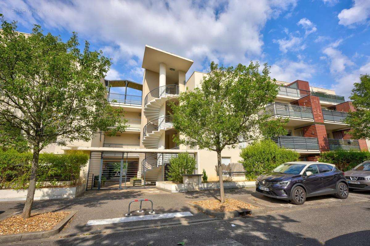 Appartement à VAULX-EN-VELIN