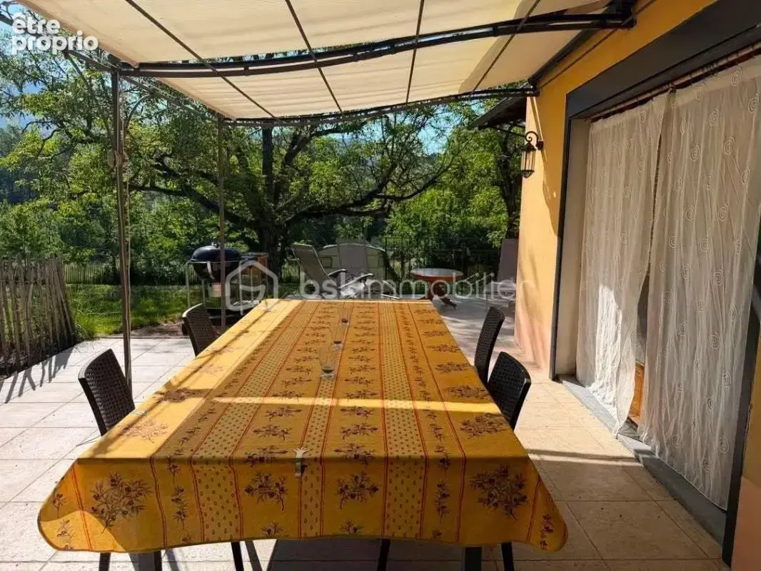 THOARD - Maison coup de cœur ! 68m² - 2 chambres - terrasse - terrain - photo 7