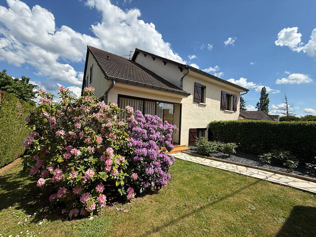 Maison à SAINT-REMY-SUR-AVRE
