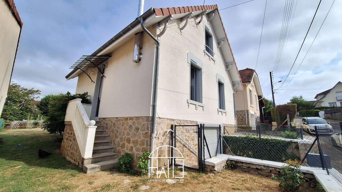 Maison 70 m² à Saint-Junien  - photo 19
